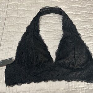 NWT!! Women’s Free Press Black Lace Halter Bralette - Size Medium